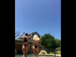 uma jolie and naomi woods naughty in the pool small tits big ass