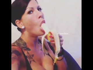 oral art lessons with banana , plus size , curvy , bbw , oral banana , chubby girl